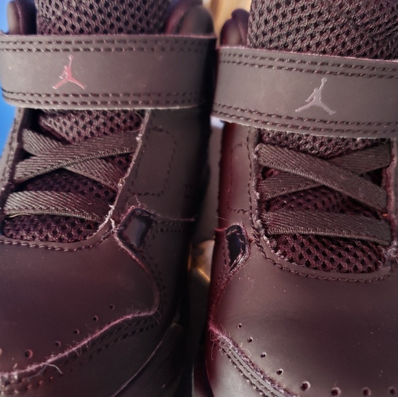 ❌SOLD❌Toddler jordans - Picture 2 of 8